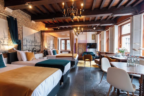 Charming Suites Jan Zonder Vrees