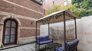 Superior-Dreibettzimmer | Terrasse/Patio