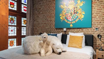 Habitación triple superior | 3 habitaciones, minibar y caja de seguridad en la habitación