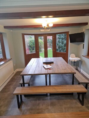 Luksushus | Spiseområde på rommet