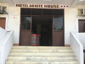 Entrada de la propiedad