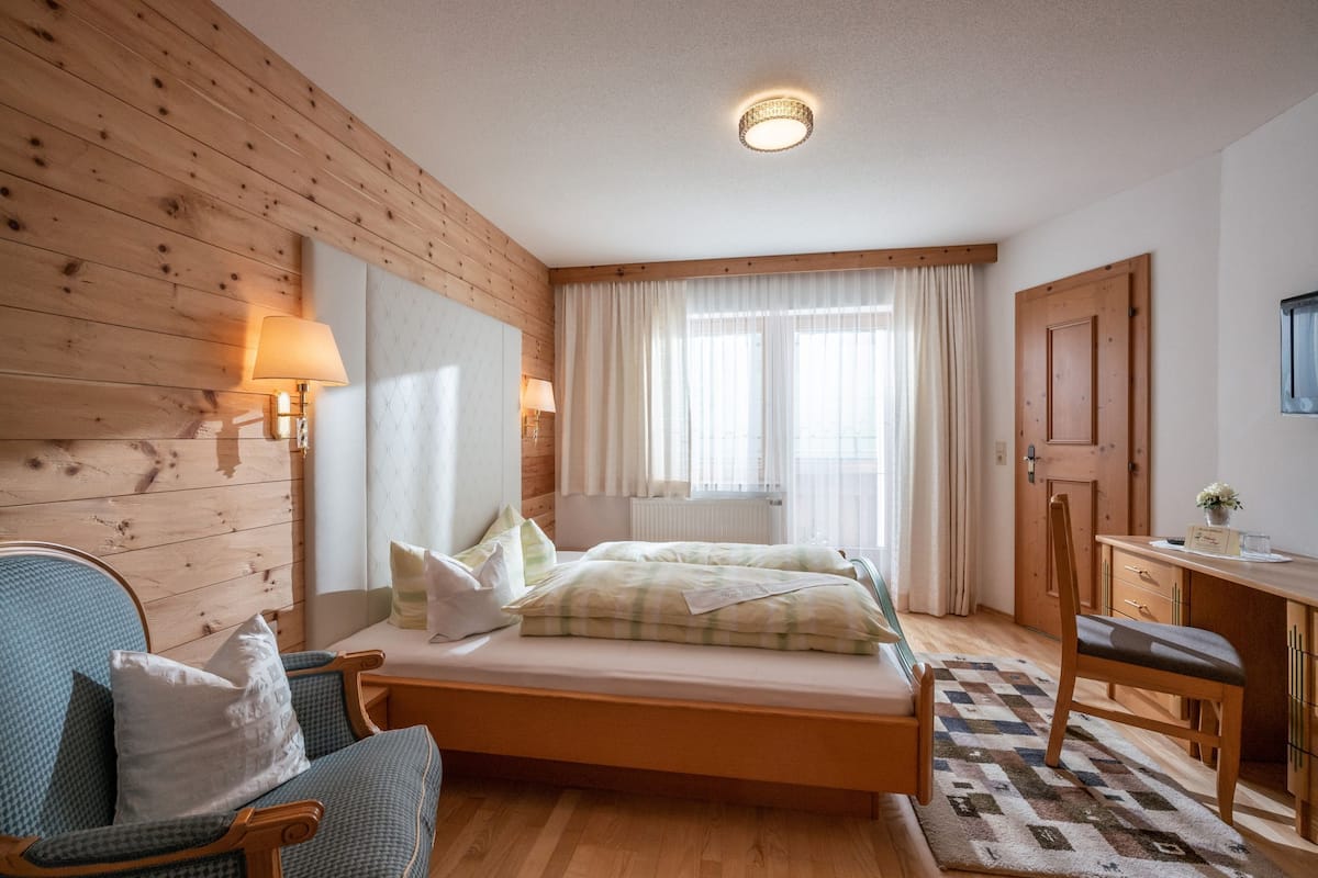 1 bedroom, soundproofing, cots/infant beds, free WiFi
