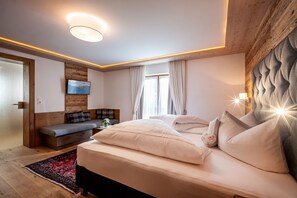 Suite Junior (40m2) | Chambres insonorisées, lits bébé (en supplément), Wi-Fi gratuit