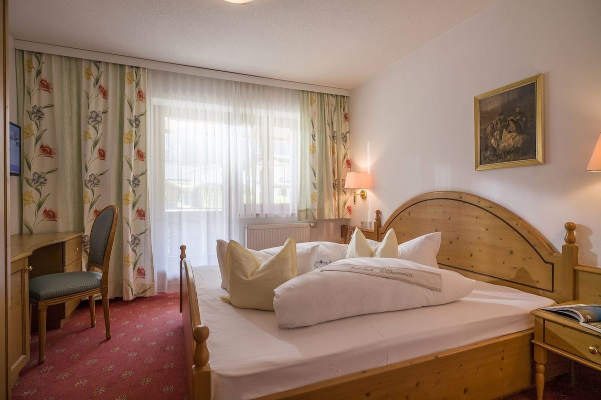 1 bedroom, soundproofing, cots/infant beds, free WiFi