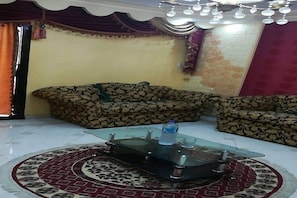 Lobby sitting area - Apartment For Rent in Faisal Giza (Giza)