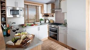 Unclassified image, 4 of 19, button - Hill Cottage Farm Camping & Caravan Park (Fordingbridge)