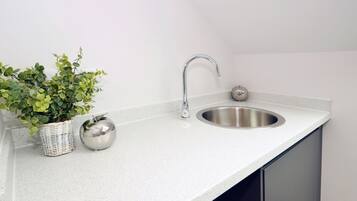 Deluxe-Studio, eigenes Bad | Gemeinschaftsküche