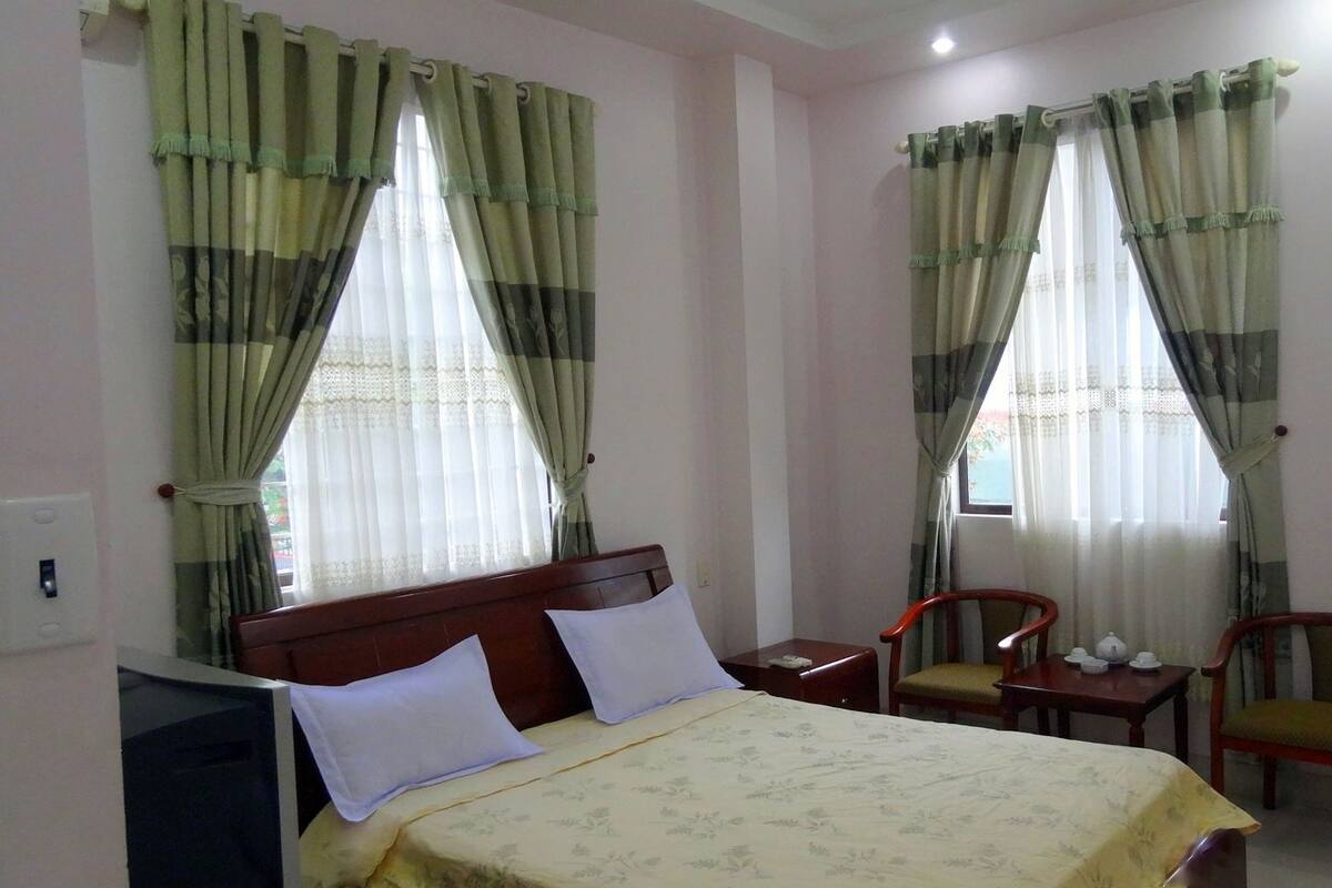 Standard Double Room | Desk, WiFi (free)