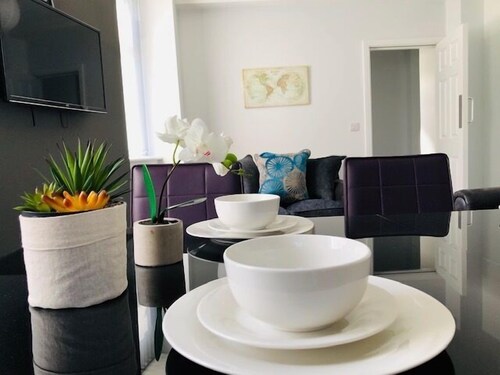 Townhouse @ 51 Balfour St -stoke