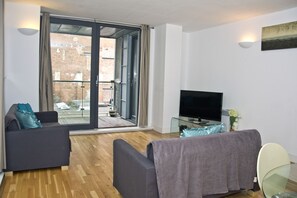 City Apartment | Living room | Flat-screen TV, DVD player - Manchester Ancoats (Manchester)
