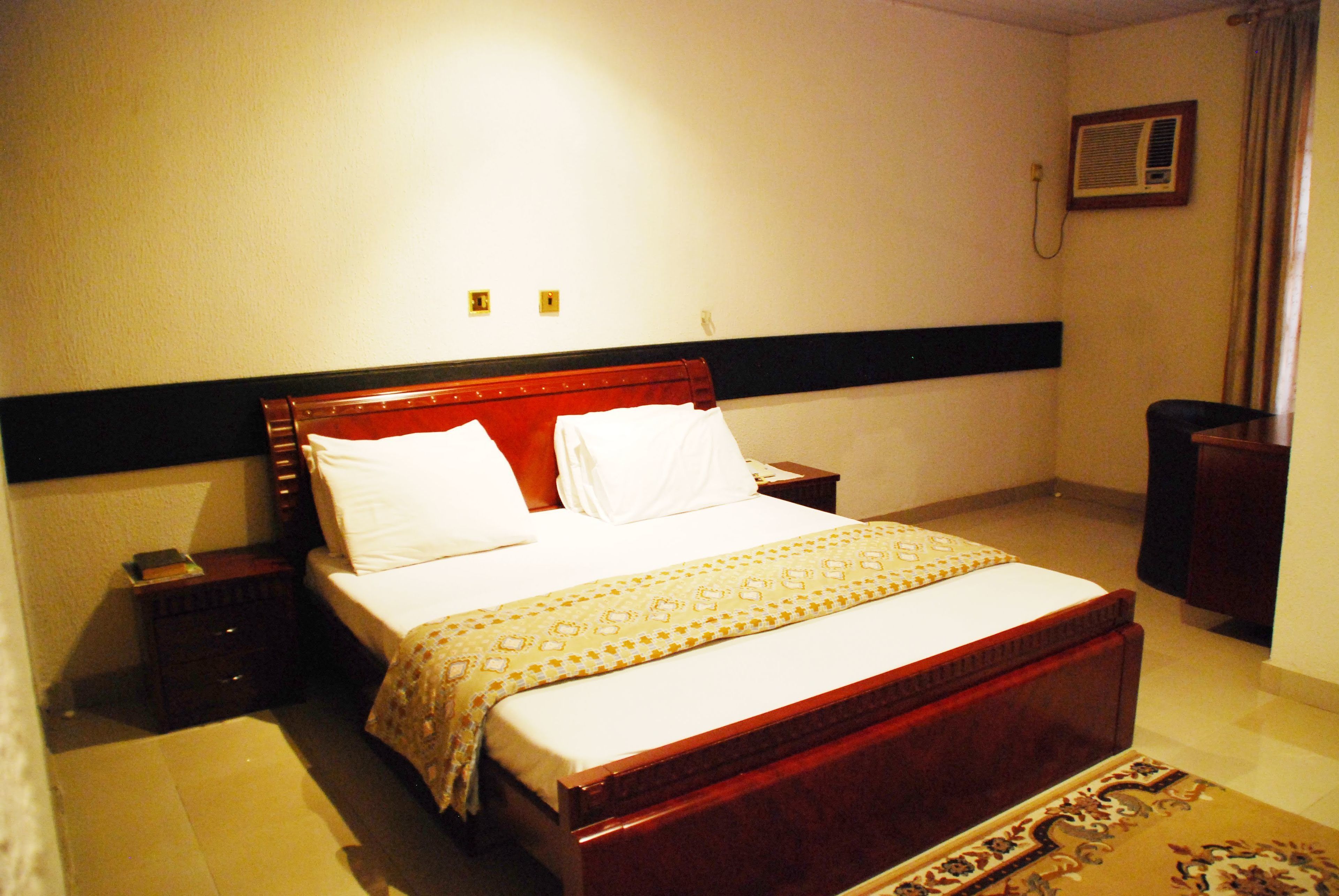Royalty Hotels & Recreations in Eket Find Hotel Reviews, Rooms, and