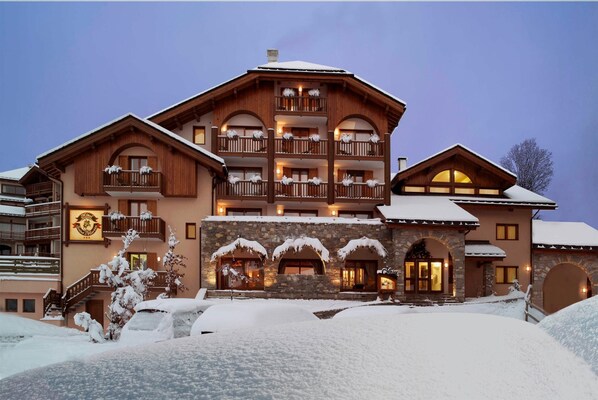 Fachada da propriedade