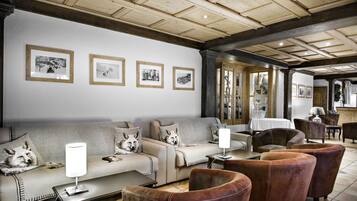 Lobby-Lounge