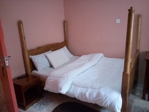 Standard-Doppelzimmer | Bügeleisen/Bügelbrett, kostenloses WLAN, Bettwäsche