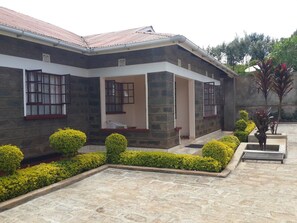 واجهة المنشأة