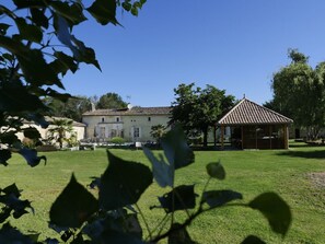 Front of property - Le Domaine d'Ardgalen (Val de Virvée)