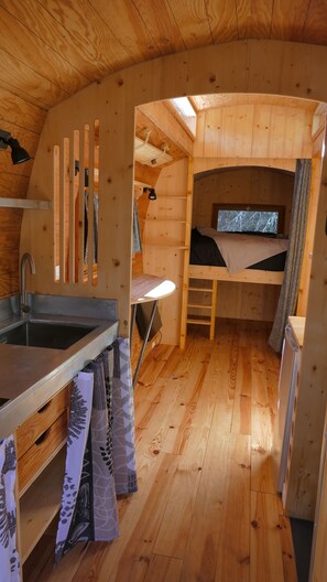 Nhà gỗ | Bộ đồ giường cao cấp, truy cập Internet không dây miễn phí 