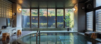 Onsen Guesthouse Tsutaya - Hostel