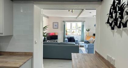 Cottage de caractĂšre du 19Ăšme siĂšcle avec 3 chambres et vue sur le golf