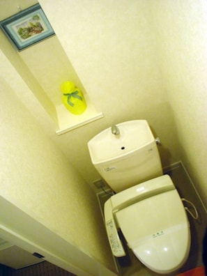 Separate bathtub and shower, deep-soaking bathtub, hair dryer, slippers - Family Lodge Hatagoya Kobuchisawa (Hokuto)