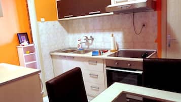 Studio (Red) | Cuisine privée | Plaque de cuisson