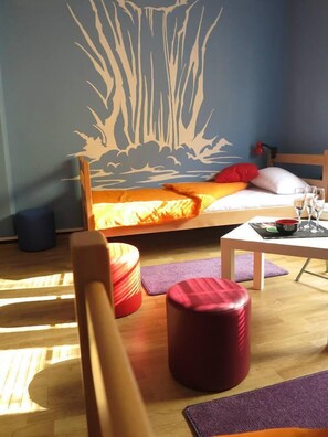 Iron/ironing board, free WiFi, bed sheets - Traveler's Hostel & Apartments (Belgrade)