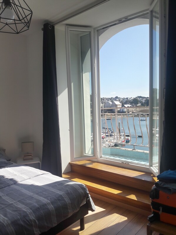 1 bedroom, iron/ironing board, WiFi, bed sheets - Nice apartment sea view (Audierne)