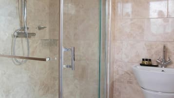 Ducha, cabezal de ducha tipo lluvia, artículos de tocador gratuitos