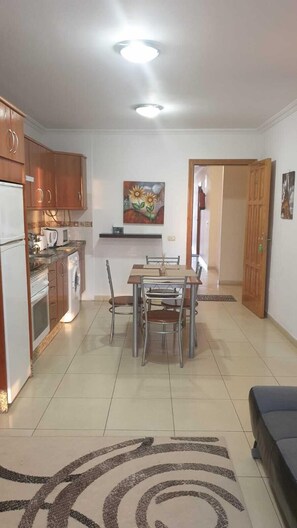 Interior - Brunella's Apartment Near Tenerife South Airport (Las chafiras)