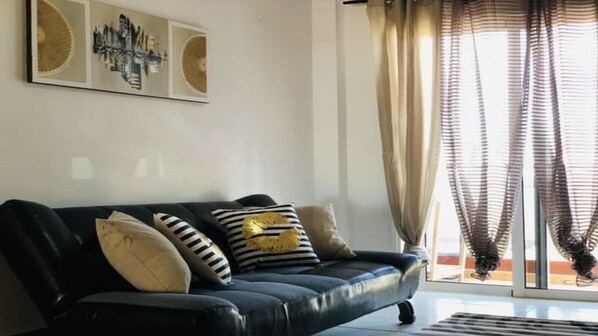 Flat-screen TV - Brunella's Apartment Near Tenerife South Airport (Las chafiras)