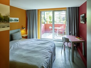 Hypo-allergenic bedding, desk, free WiFi, bed sheets - Das kleine Schwarze (Hamburg)