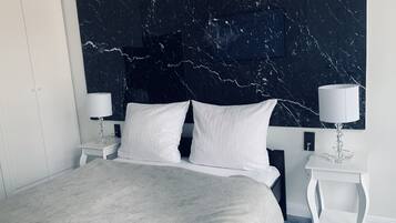 Deluxe Double Room | Blackout curtains, soundproofing, iron/ironing board