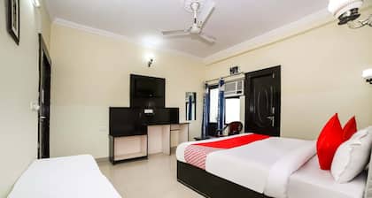 OYO 44108 The Royal Hotel And Resorts