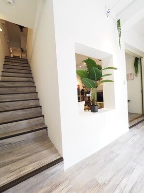 Standard Villa | Blackout drapes, free WiFi, bed sheets - BadeBade (Taipei)