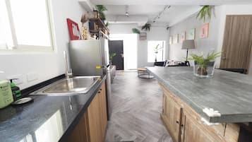 Standard Villa | Blackout drapes, free WiFi, bed sheets
