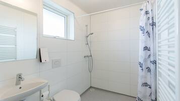 Double or Twin Room, Private Bathroom (Extra Bed) | Bathroom | Shower, towels, soap