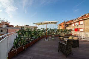 Sun deck