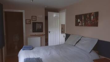 The Old Gym | 1 bedroom, iron/ironing board, free WiFi, bed sheets