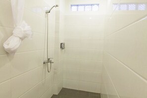 Standard Double Room, 1 Double Bed, Non Smoking, Refrigerator | Bathroom | Shower, free toiletries, hair dryer, slippers - Brigade Manager Hotel (Phnom Penh)