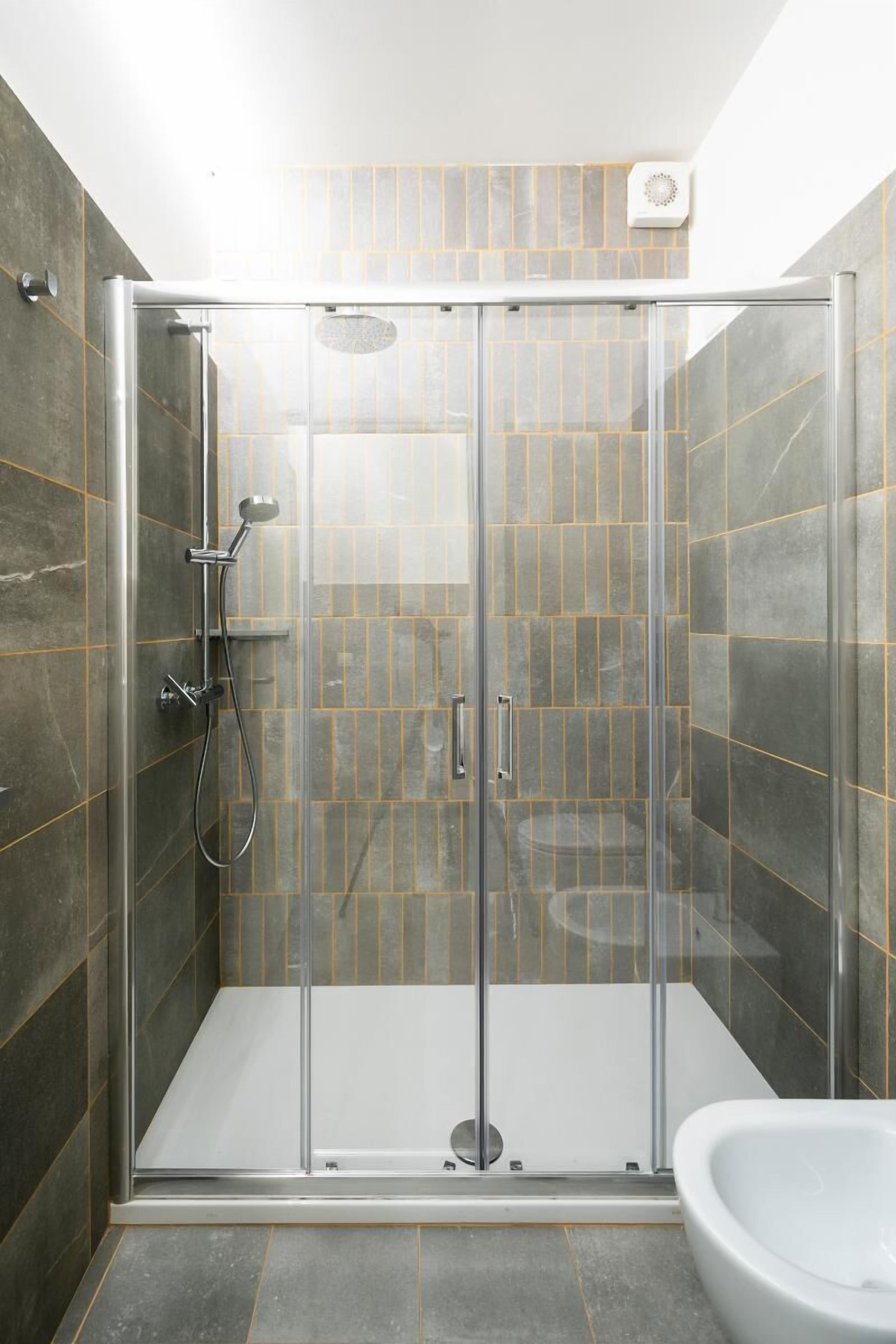 Haartrockner, Handtücher