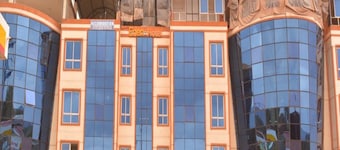 Eden Hotel Emali