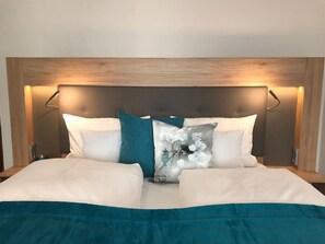 Double Room | Minibar, soundproofing, free WiFi - Hotel Kronprinz (Kulmbach)