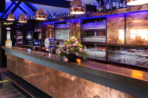 Bar (in der Unterkunft)