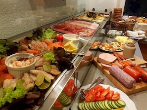 Petit déjeuner buffet