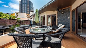 Vila Mewah | Pemandangan balkon
