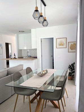 Dining - Villa Magnolia - Three Bedroom Villa, Sleeps 5 (Callao Salvaje)