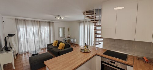 Villa Iris - Three Bedroom Chalet, Sleeps 5