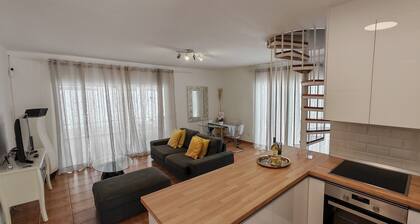 Villa Iris - Three Bedroom Chalet, Sleeps 5