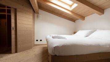 Apartment, 1 Bedroom | 1 bilik tidur, katil bayi/kot (surcaj), Wi-fi percuma, cadar katil