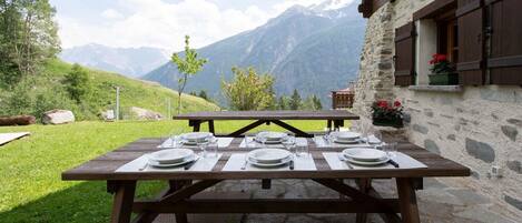 Grill-/Picknickplatz